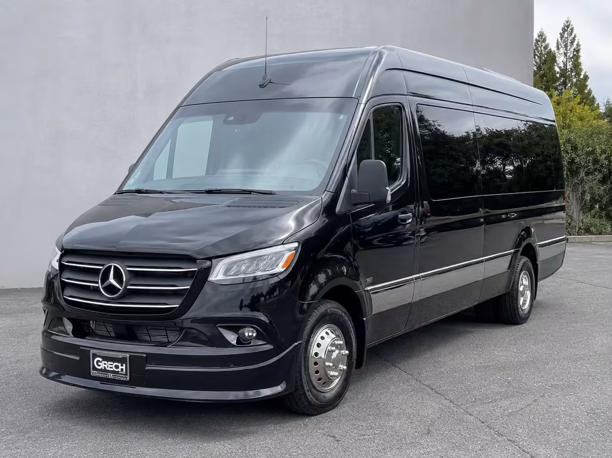 14 passenger sprinter limousine